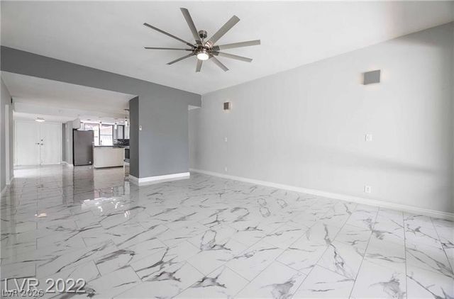 2560 Palmera Circle, Las Vegas, NV 89121