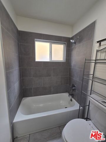 1515 W 85th Street, Los Angeles, CA 90047