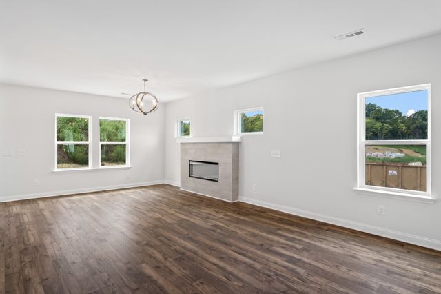 2323 Juneau Lane, Columbia, TN 38401