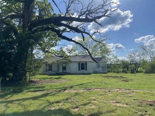 25767 W Hwy 77, Naples, TX 75568