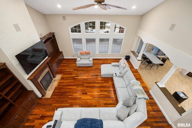 31 SAPPHIRE Point, Morton, IL 61550