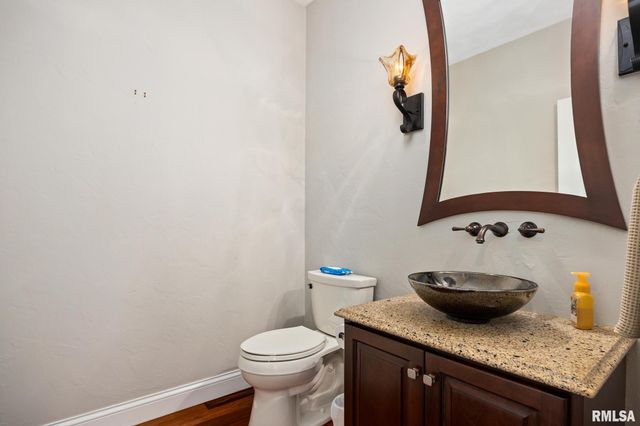 31 SAPPHIRE Point, Morton, IL 61550