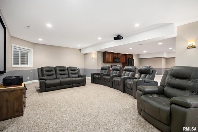 31 SAPPHIRE Point, Morton, IL 61550