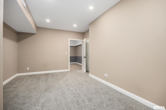 31 SAPPHIRE Point, Morton, IL 61550