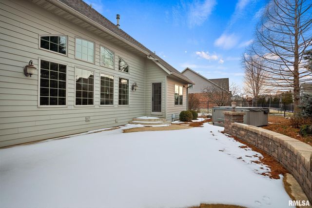 31 SAPPHIRE Point, Morton, IL 61550