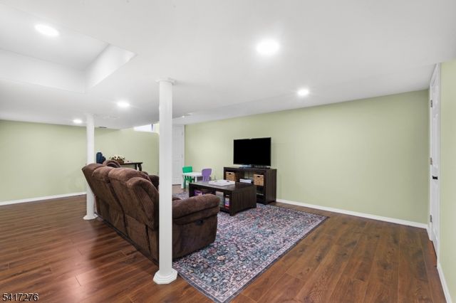 255 Dover Chester Rd, Randolph Twp., NJ 07869