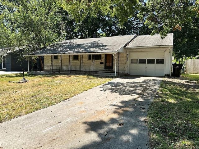 4016 S Spring Street, Independence, MO 64055