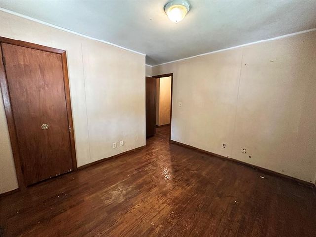 4016 S Spring Street, Independence, MO 64055