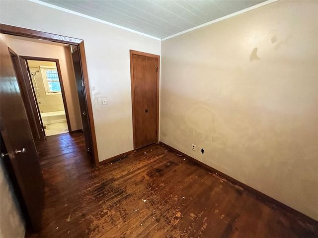 4016 S Spring Street, Independence, MO 64055