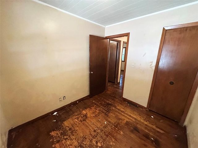 4016 S Spring Street, Independence, MO 64055