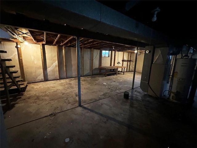 4016 S Spring Street, Independence, MO 64055