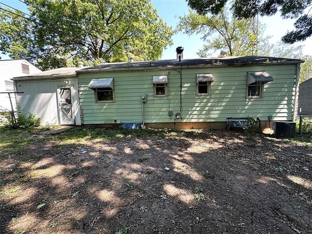 4016 S Spring Street, Independence, MO 64055