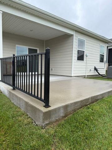 1037 Royal Gorge Pvt Ct, Gallatin, TN 37066