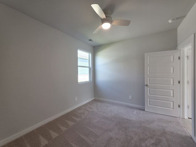 1037 Royal Gorge Pvt Ct, Gallatin, TN 37066