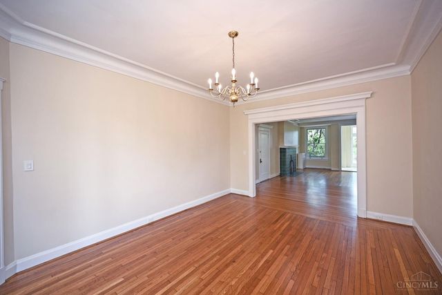 2138 Madison Road, Cincinnati, OH 45208