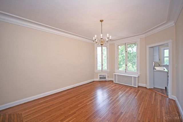 2138 Madison Road, Cincinnati, OH 45208