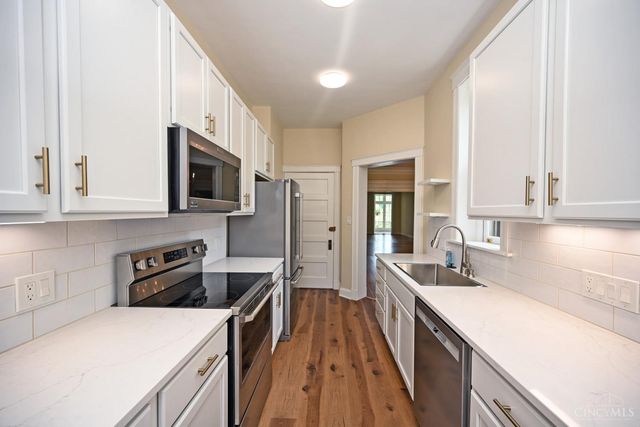 2138 Madison Road, Cincinnati, OH 45208