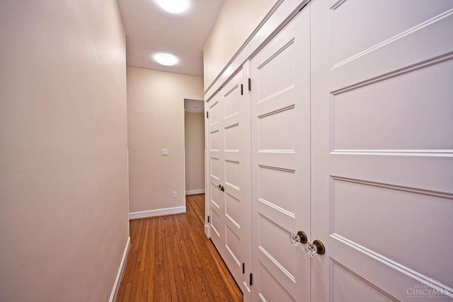 2138 Madison Road, Cincinnati, OH 45208