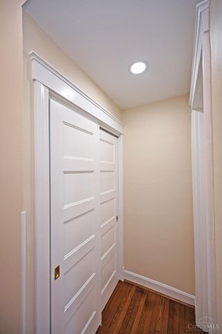 2138 Madison Road, Cincinnati, OH 45208