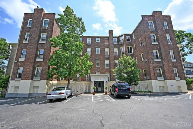 2138 Madison Road, Cincinnati, OH 45208