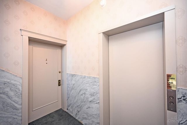 2138 Madison Road, Cincinnati, OH 45208