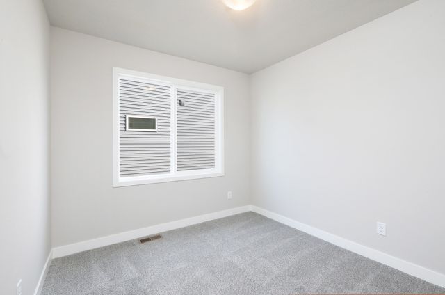 817 3rd Street NW, Bondurant, IA 50035