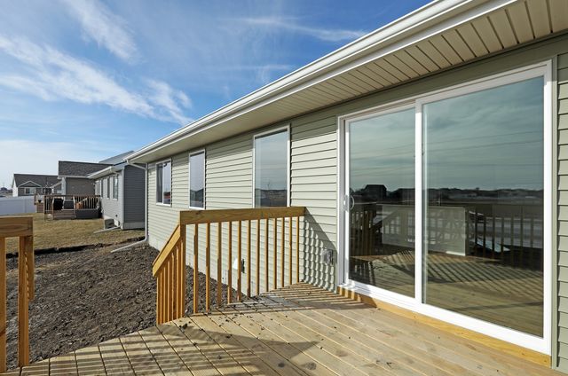 817 3rd Street NW, Bondurant, IA 50035