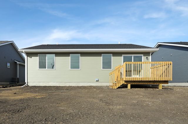 817 3rd Street NW, Bondurant, IA 50035