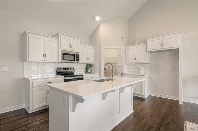 1102 Noah Lane, Kearney, MO 64060