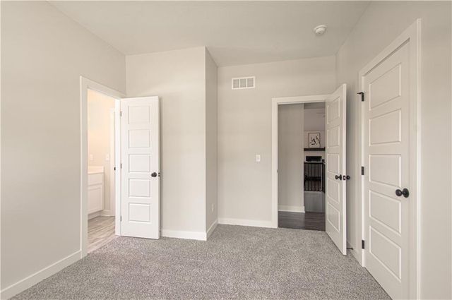 1102 Noah Lane, Kearney, MO 64060