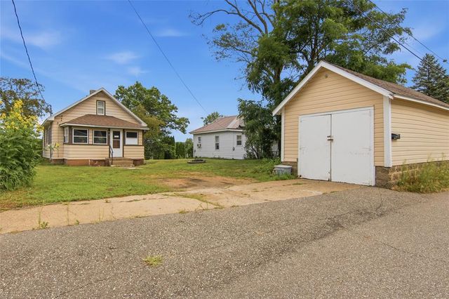 1815 Omaha Street, Eau Claire, WI 54703
