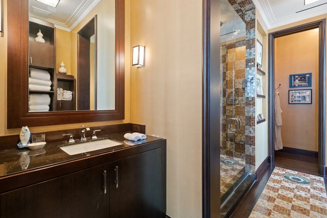 800 N Michigan Avenue 63PH, Chicago, IL 60611