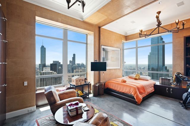 800 N Michigan Avenue 63PH, Chicago, IL 60611