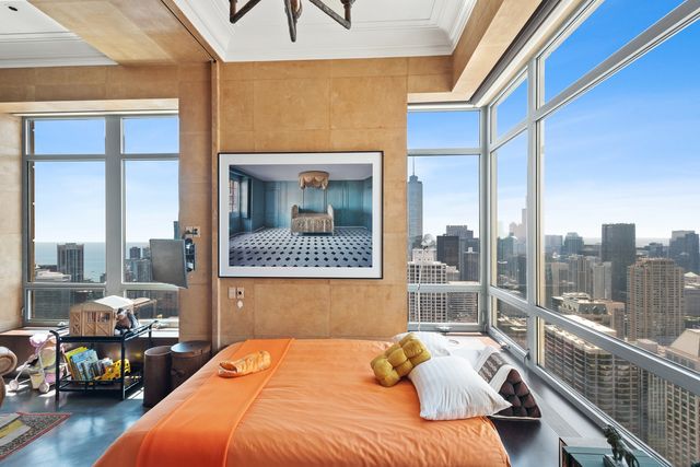 800 N Michigan Avenue 63PH, Chicago, IL 60611