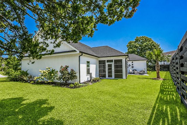 669 Pacific Commons Dr., Surfside Beach, SC 29575