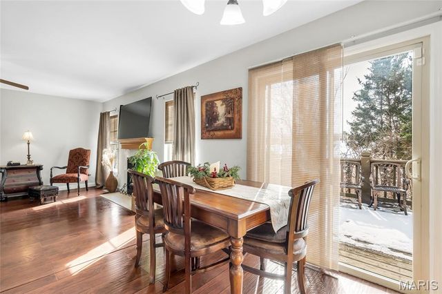 210 Prominence Lane, Lake St Louis, MO 63367