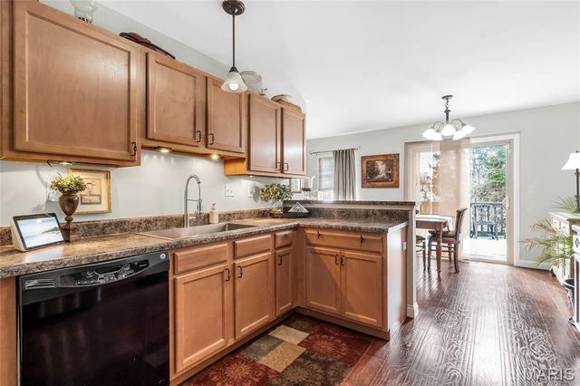 210 Prominence Lane, Lake St Louis, MO 63367