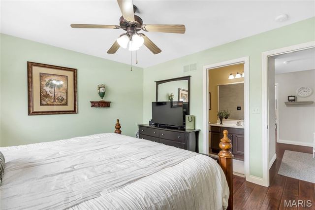 210 Prominence Lane, Lake St Louis, MO 63367