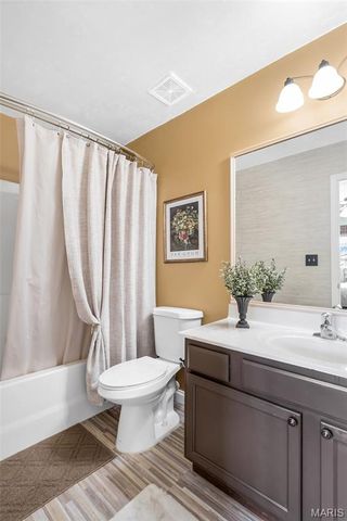 210 Prominence Lane, Lake St Louis, MO 63367