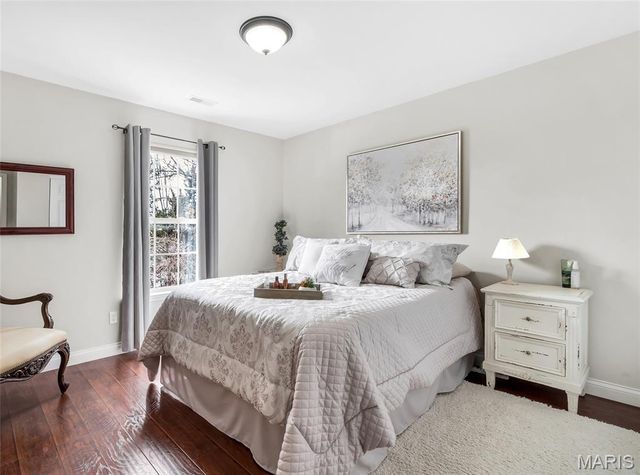 210 Prominence Lane, Lake St Louis, MO 63367