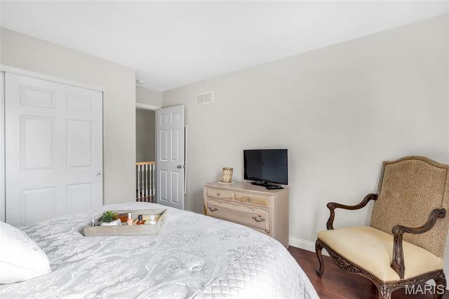 210 Prominence Lane, Lake St Louis, MO 63367