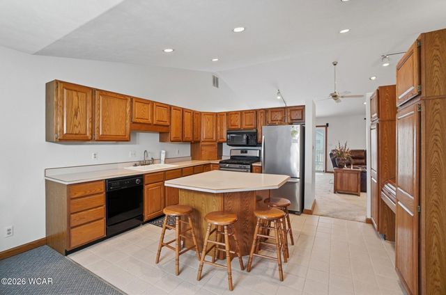 5643 Clover Ridge Drive, Elida, OH 45807