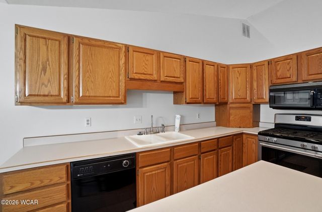 5643 Clover Ridge Drive, Elida, OH 45807