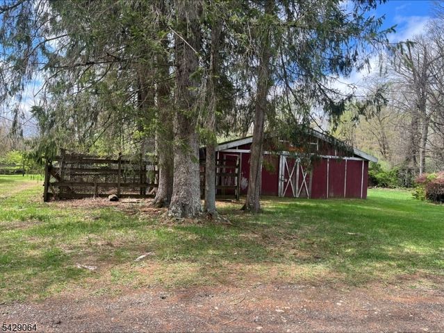 221 Schooleys Mountain Rd, Washington Twp., NJ 07853
