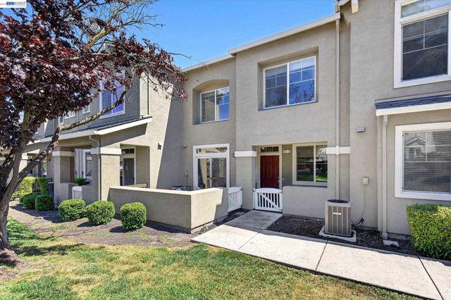 51 Bellington Cmn 3, Livermore, CA 94551
