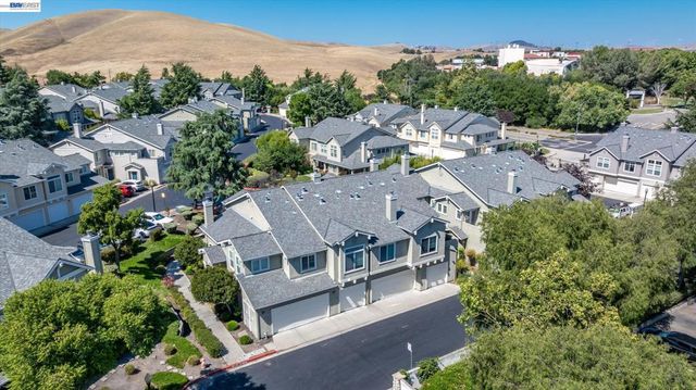 51 Bellington Cmn 3, Livermore, CA 94551
