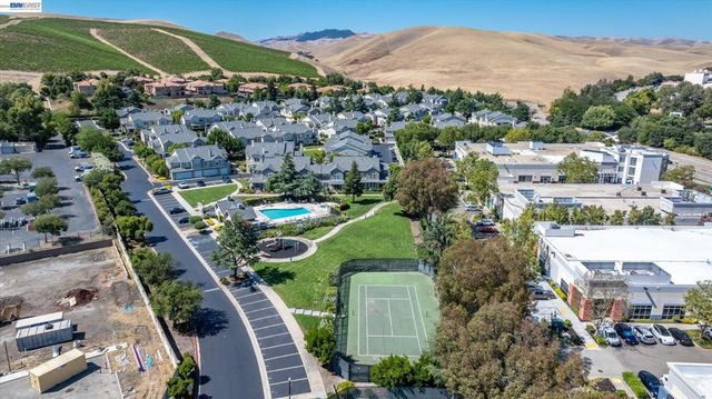 51 Bellington Cmn 3, Livermore, CA 94551