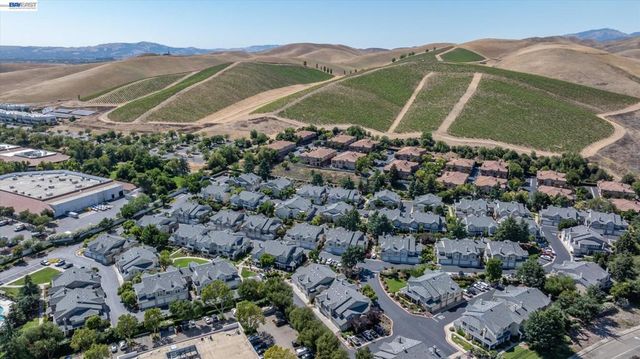 51 Bellington Cmn 3, Livermore, CA 94551
