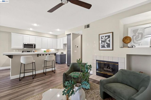 51 Bellington Cmn 3, Livermore, CA 94551