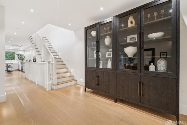 2550 Baker Street, San Francisco, CA 94123